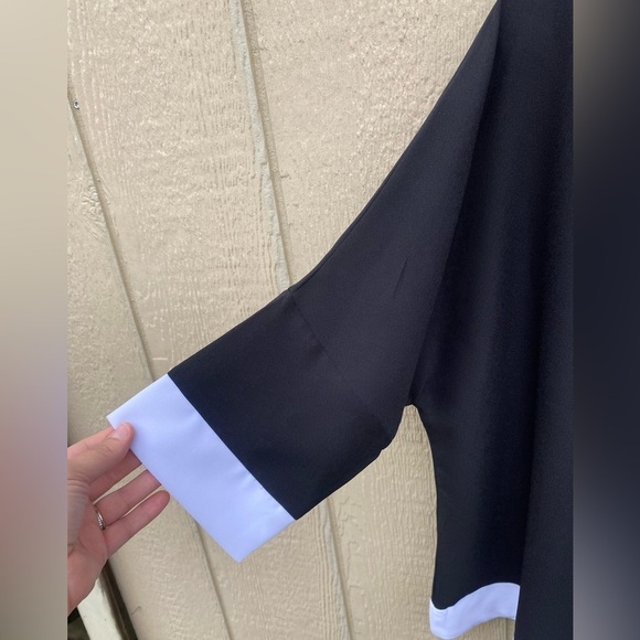 Gretchen Scott Georgette Black & White Box Top XS / S - Picture 3 of 6